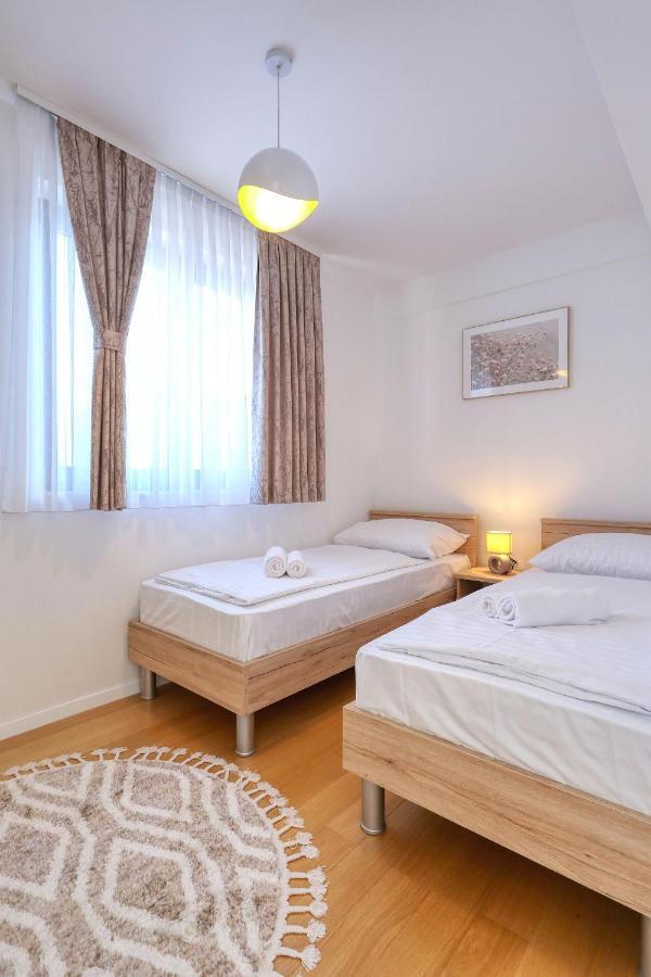 Apartments Perla With Free Parking زادار المظهر الخارجي الصورة